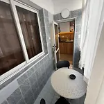 Modern - Piazza Place,