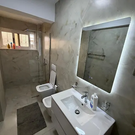 Modern Studio - Piazza Place, Durres *